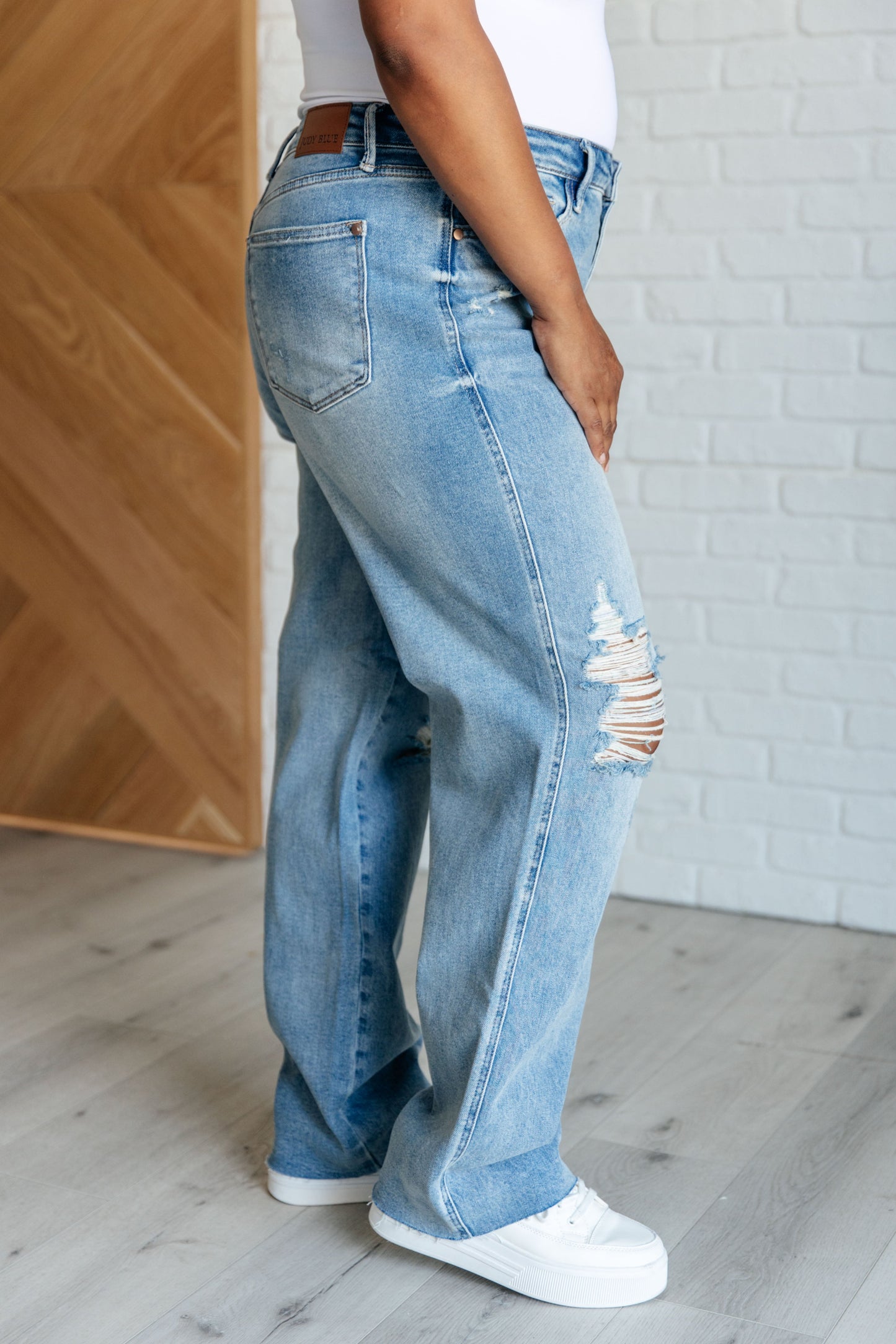 Judy Blue Ramona High Rise Rigid Magic Jeans