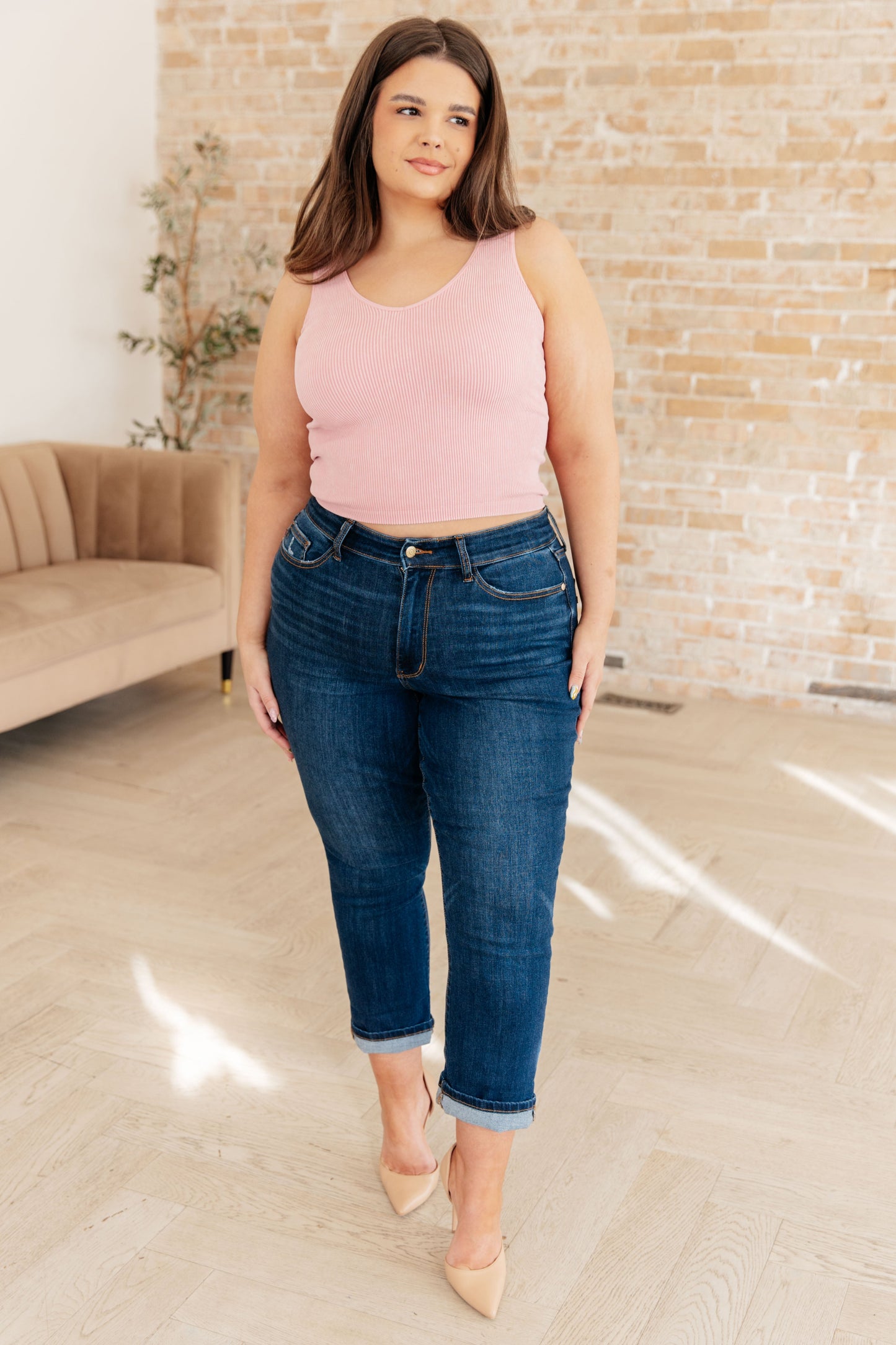 Judy Blue Bette Mid Rise Vintage Cuffed Capri