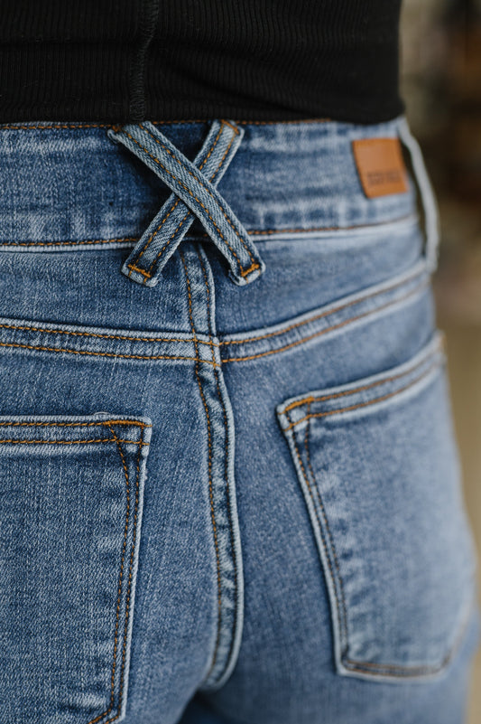 Judy Blue Elsie High Rise Double Button Wide Leg Jeans