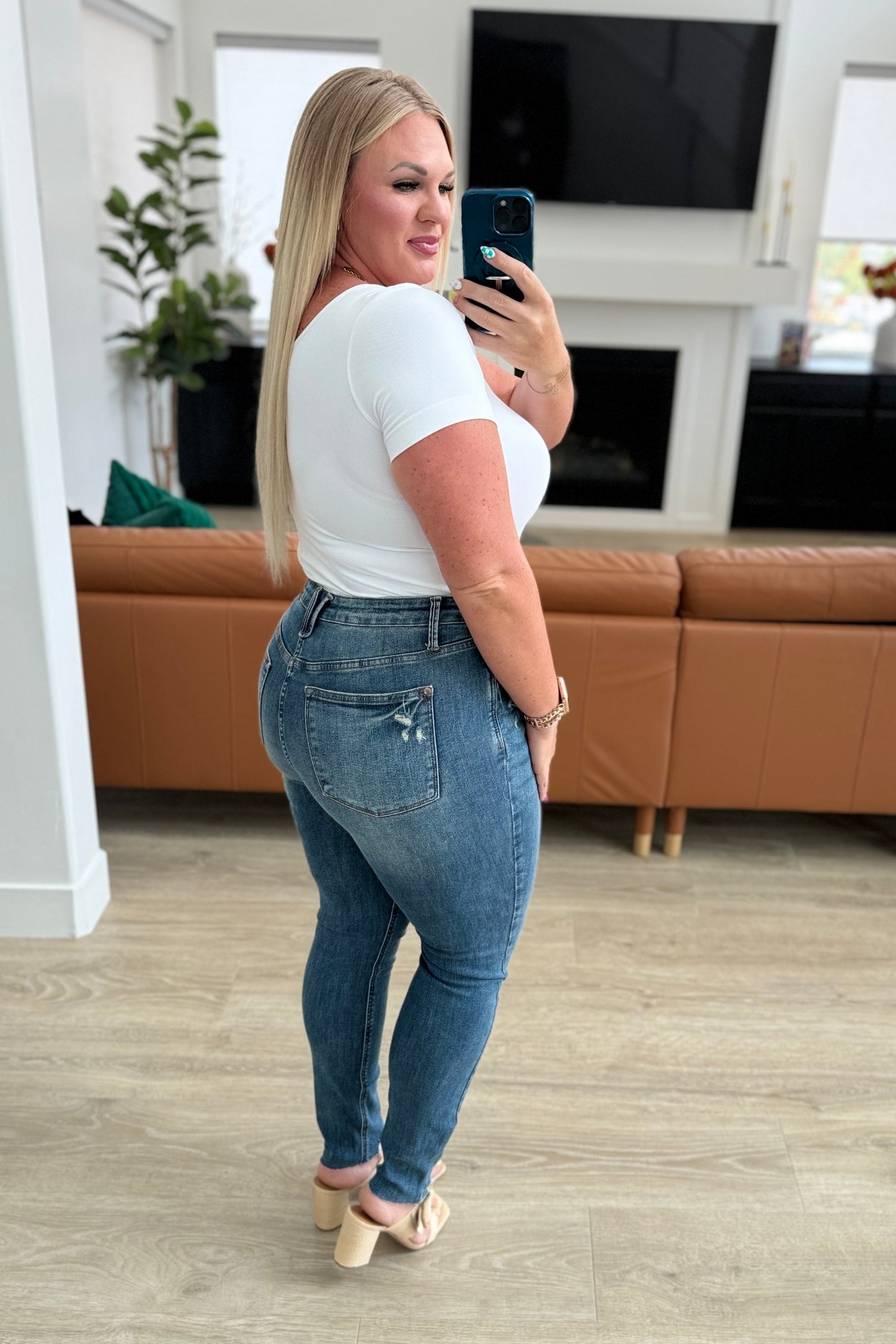 Judy Blue Alba Tummy Control Distressed Hem Skinny Jeans