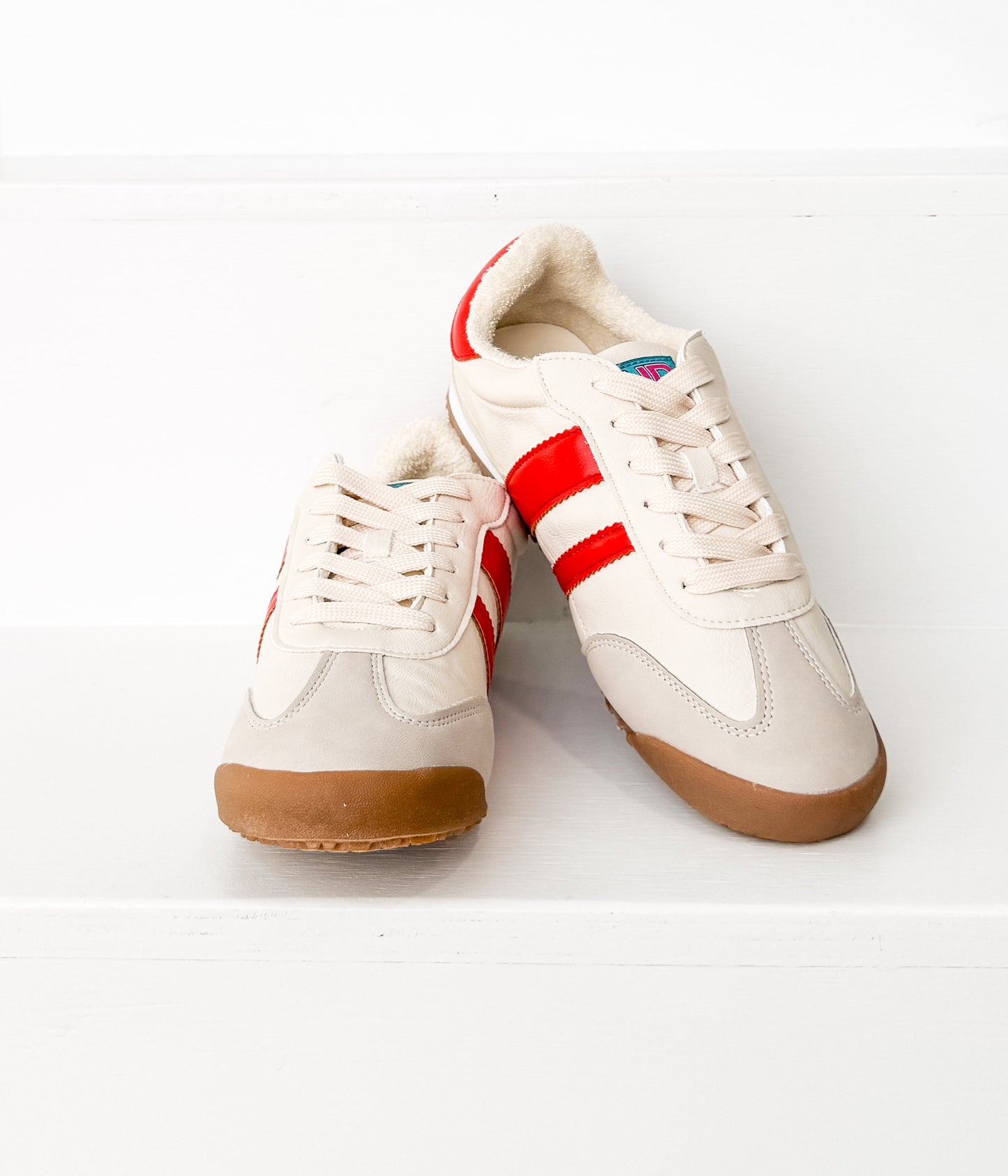 Madrid Not Rated Sneaker in Beige/Red