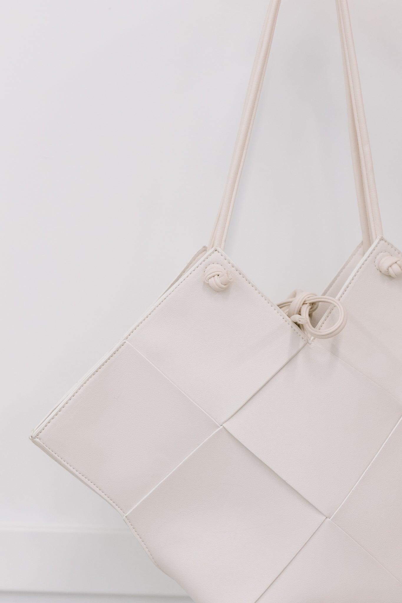 Woven Tote in White - The Fiery Jasmine