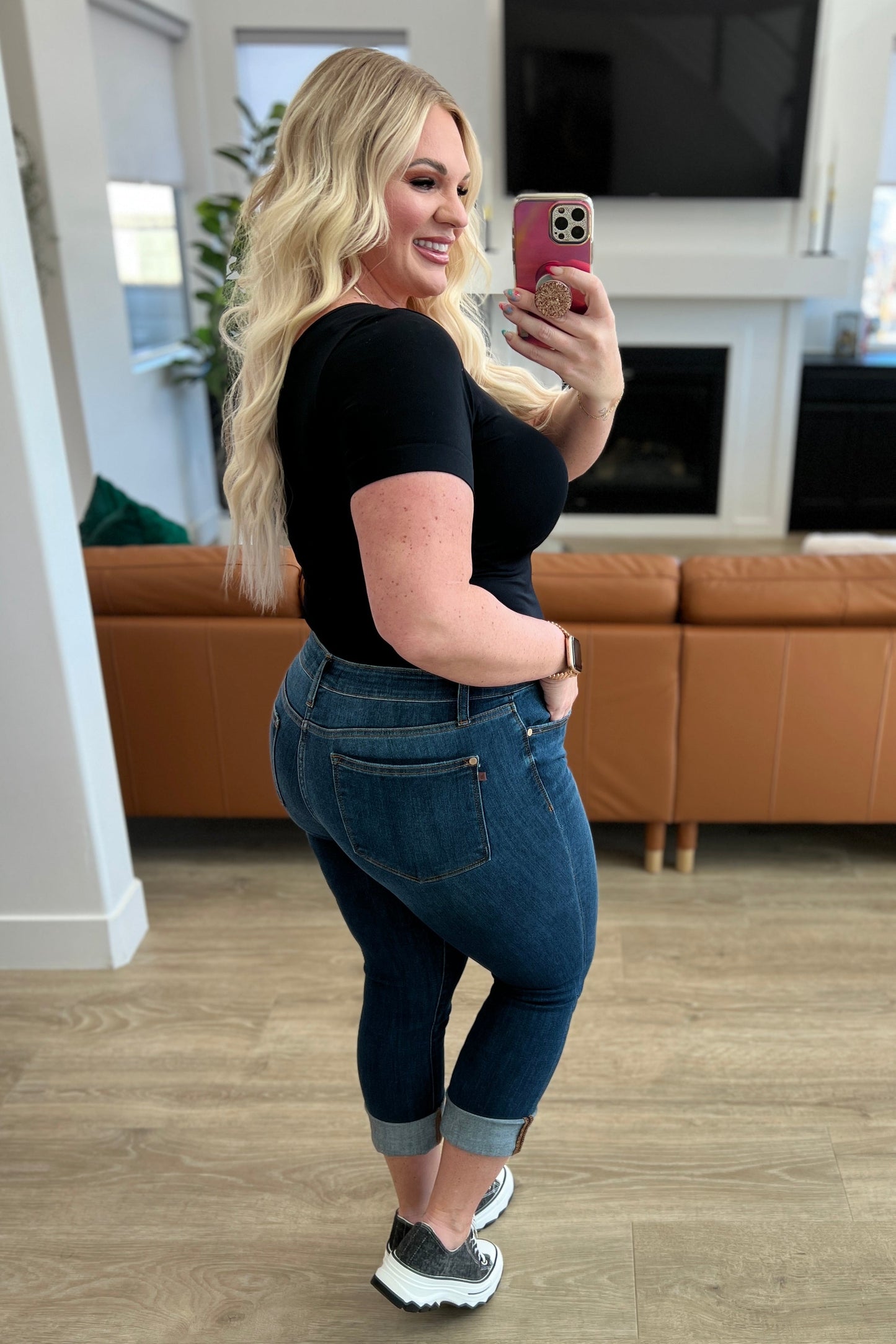 Judy Blue Bette Mid Rise Vintage Cuffed Capri