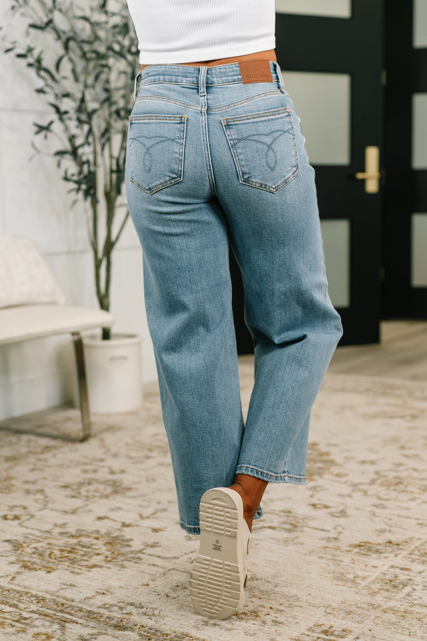 Claudia Judy Blue Mid Rise Wide Leg Ankle Jean