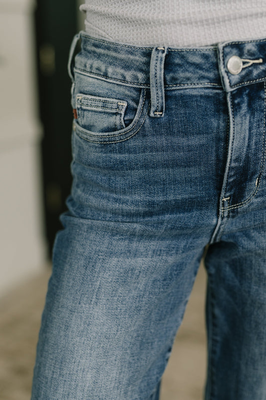 Judy Blue Holly Mid Rise Straight