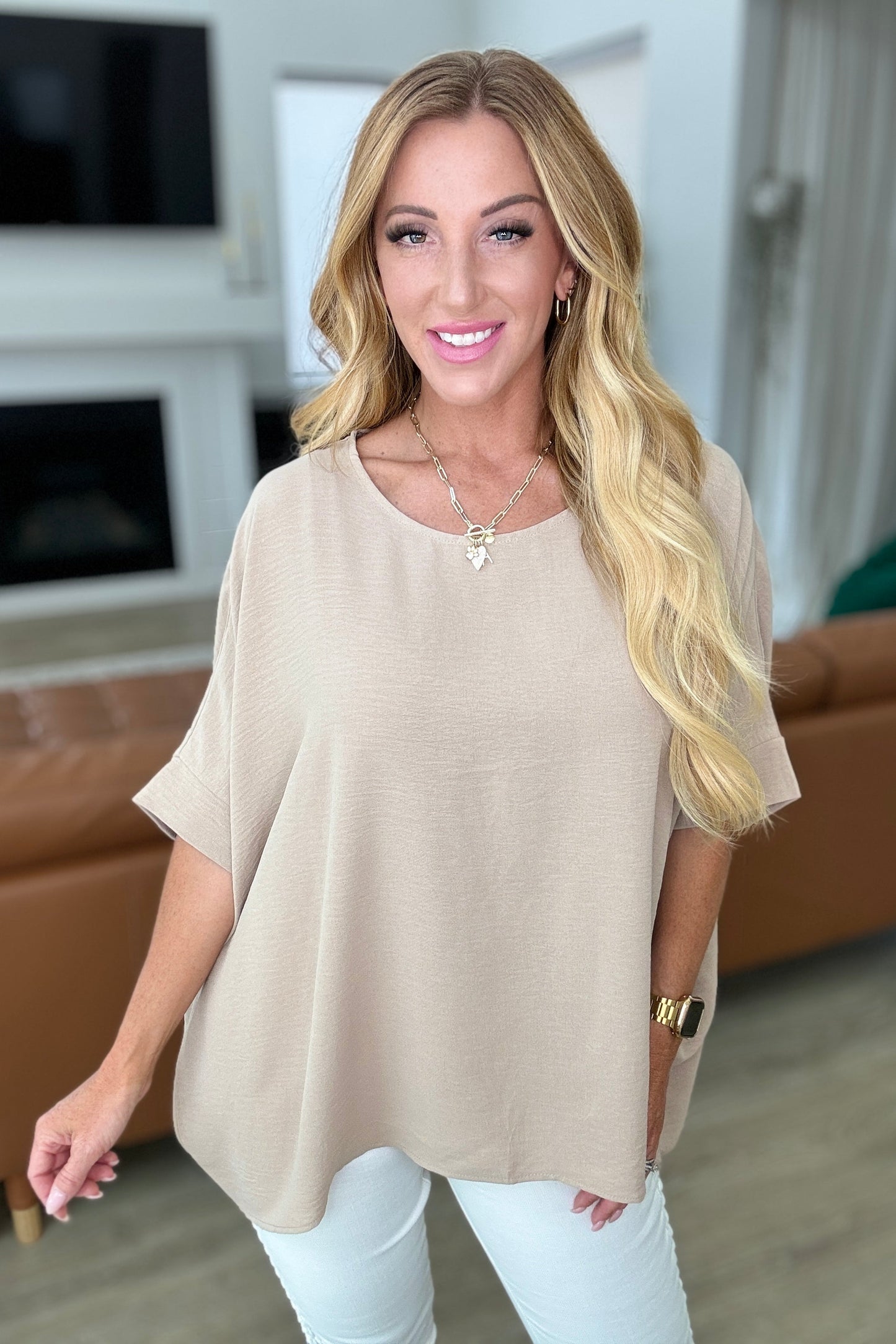 Andree by Unit “Feels Like Me” Dolman Sleeve Top in Taupe