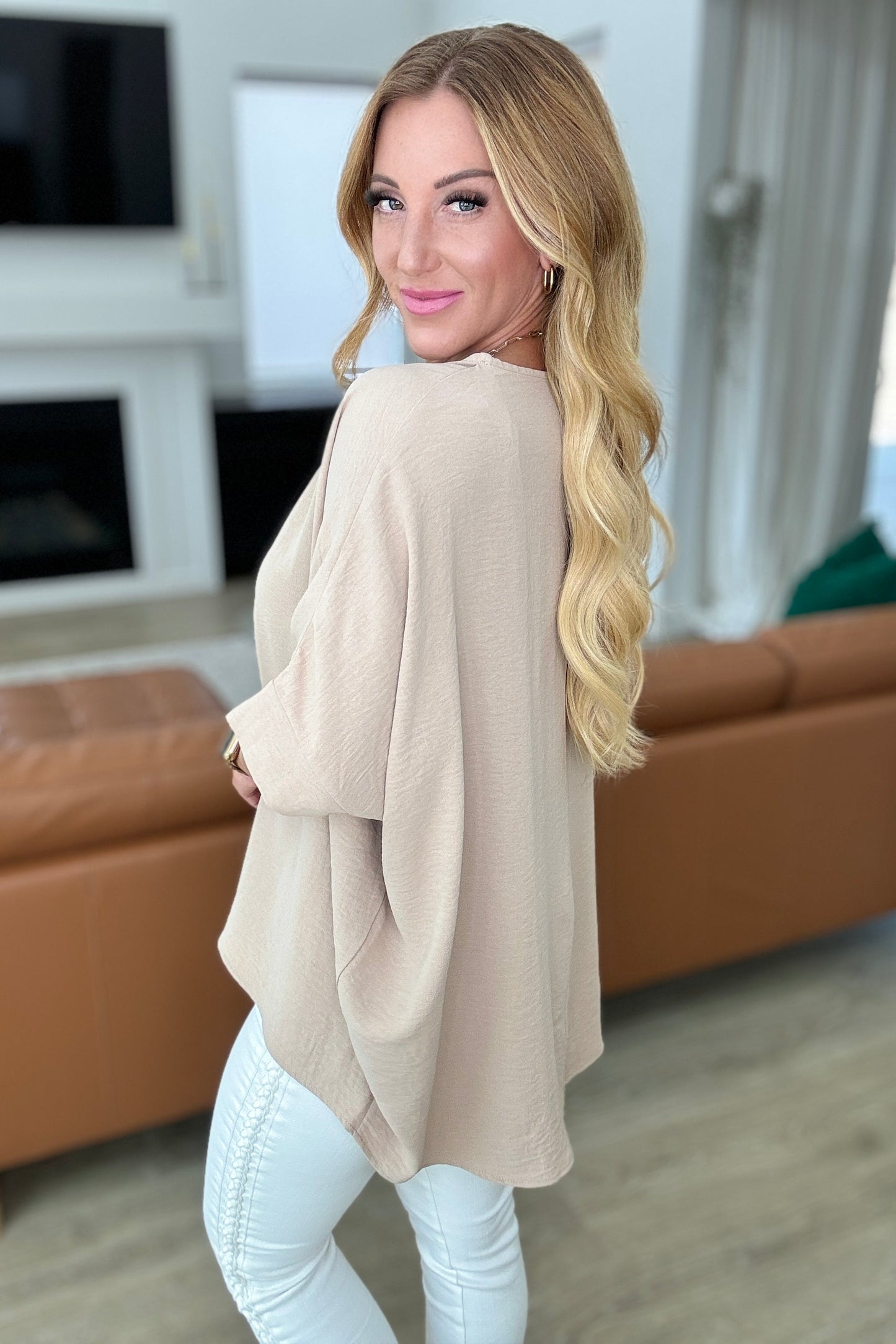 Andree by Unit “Feels Like Me” Dolman Sleeve Top in Taupe