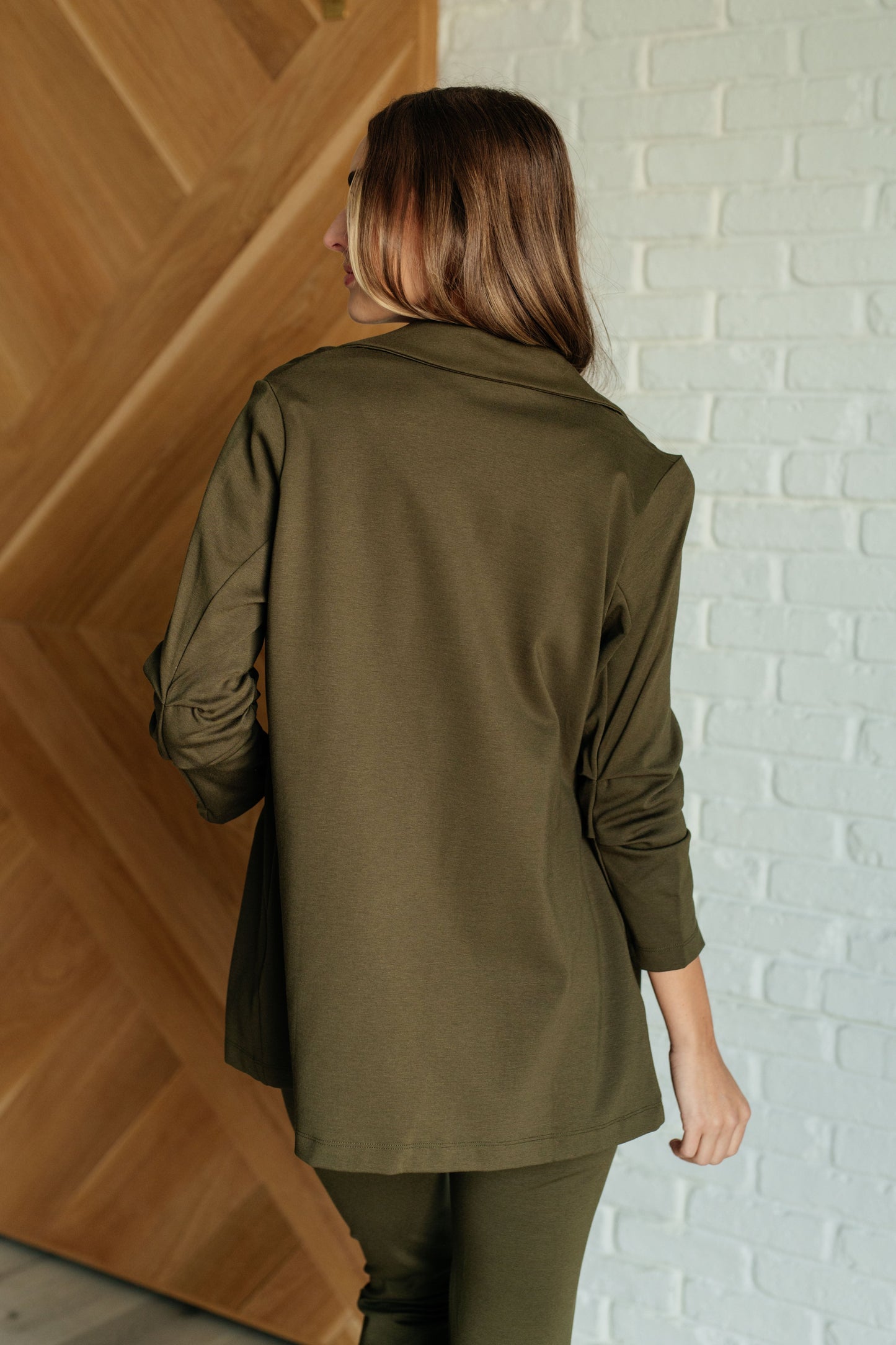 Magic Dear Scarlett 3/4 Blazer in Olive