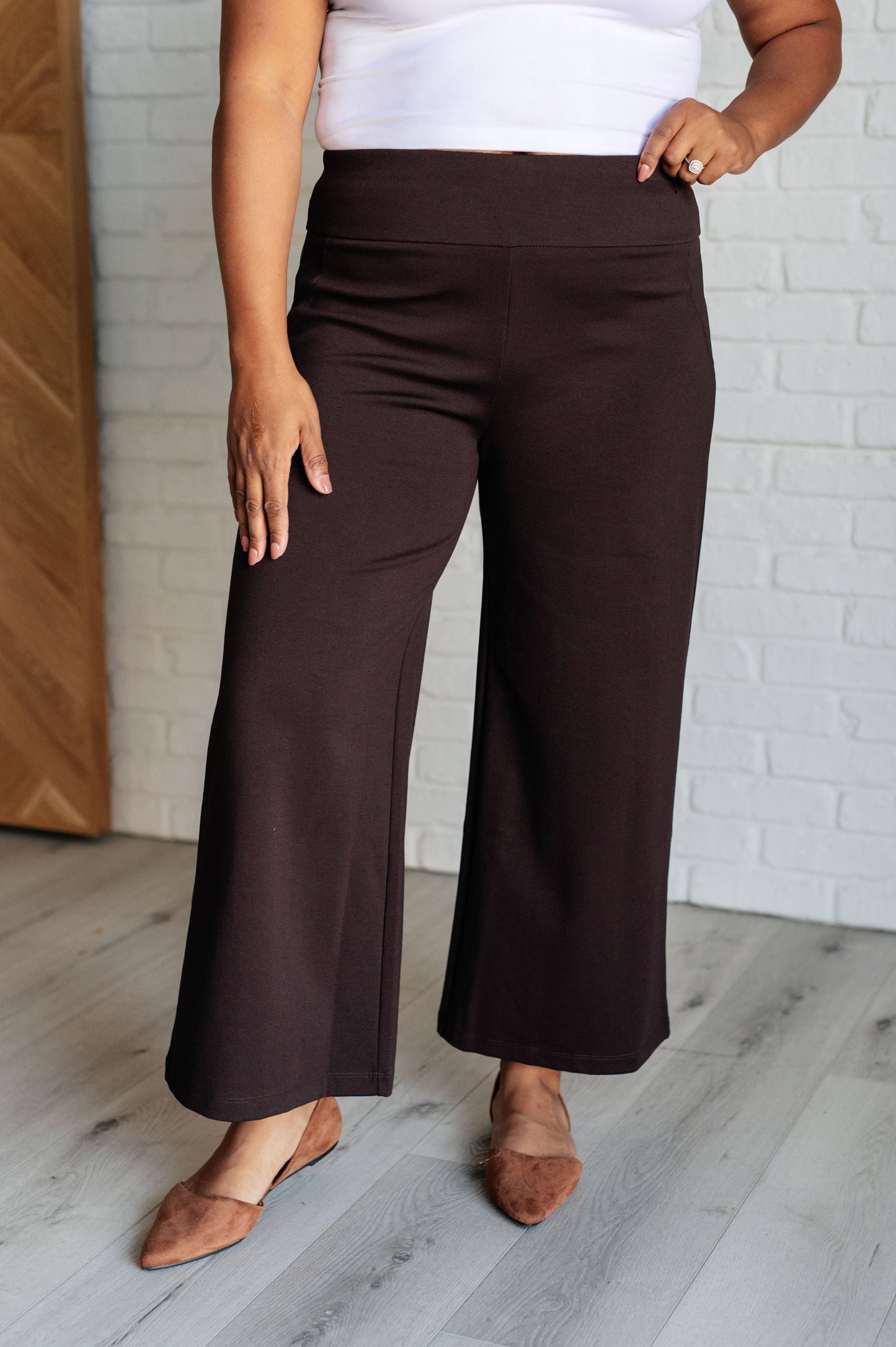 Dear Scarlett Magic Wide Leg Crop Pants in Chocolate