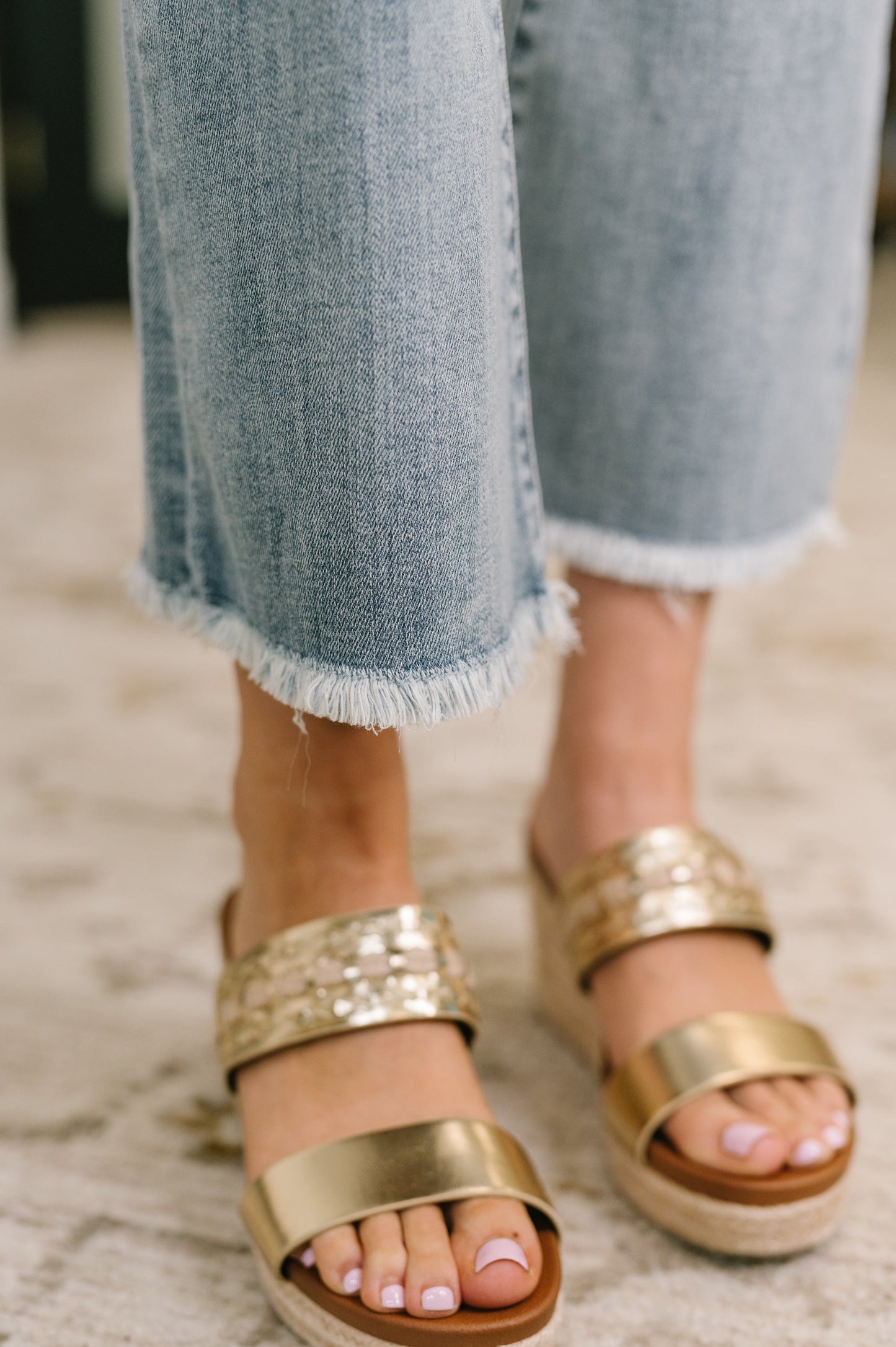 Mckaylee Judy Blue Mid Rise Kick Flare Jeans with Frayed Hem