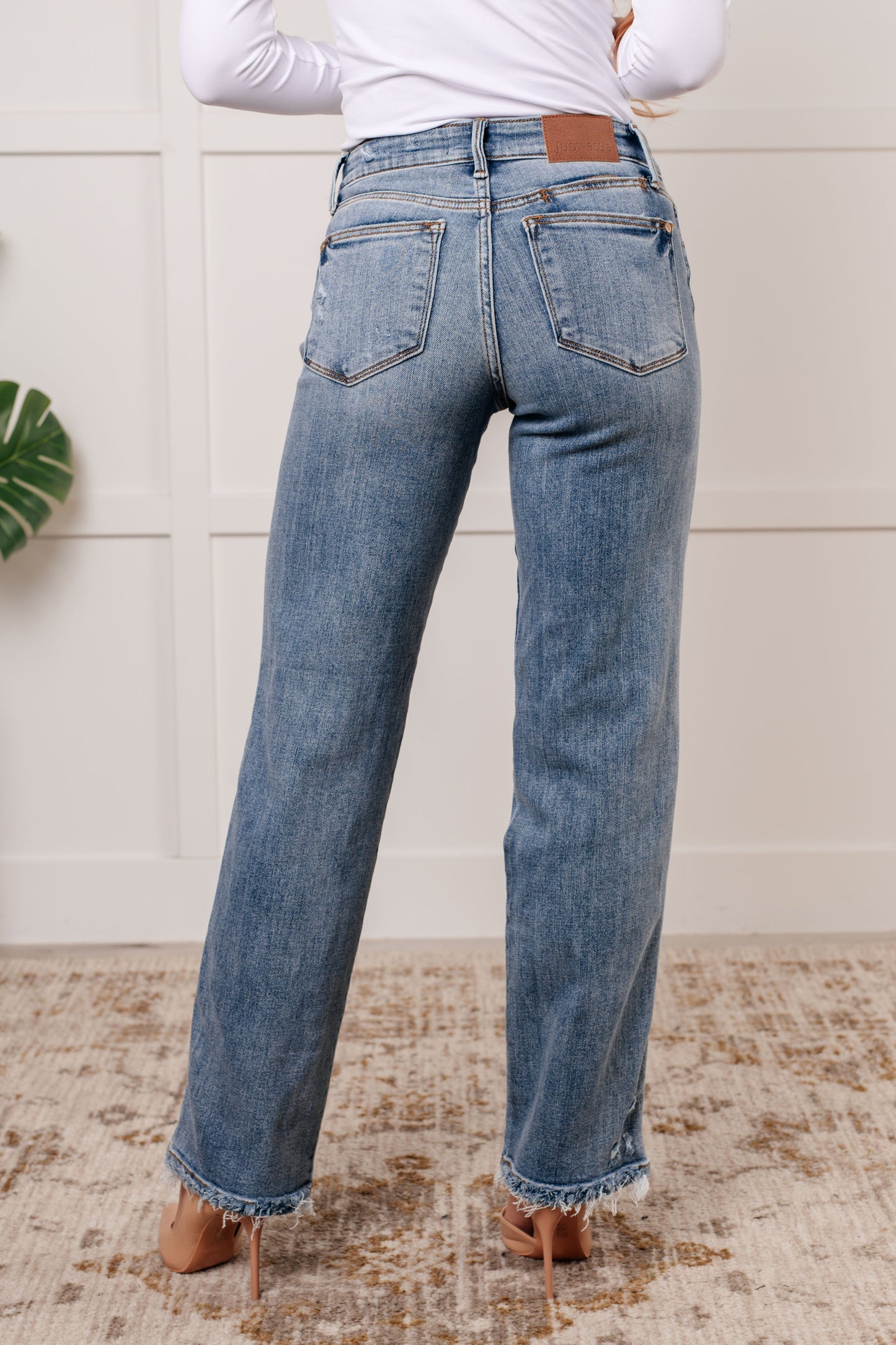 Judy Blue Quinn Mid Rise Cell Pocket Dad Jeans