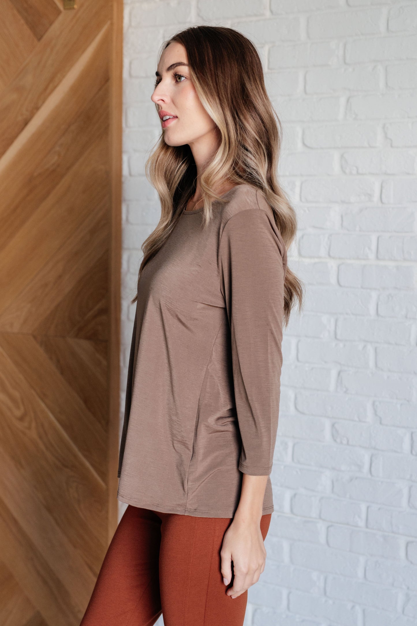 Signature Dear Scarlett Classic Top in Mocha