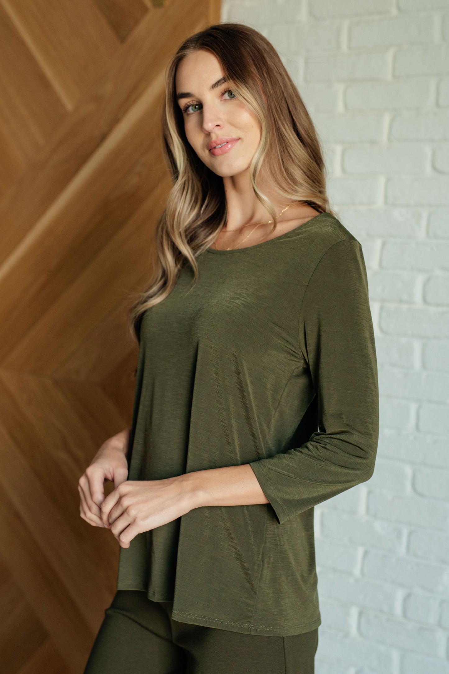 Signature Dear Scarlett Classic Top in Olive