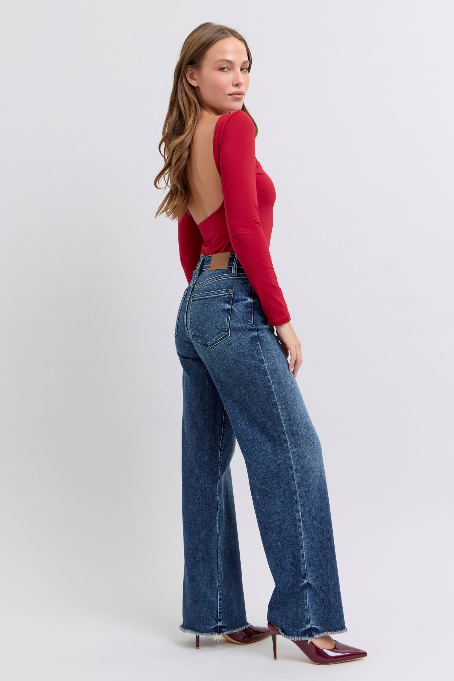 Leo Judy Blue Raw Hem Mid Rise Jeans