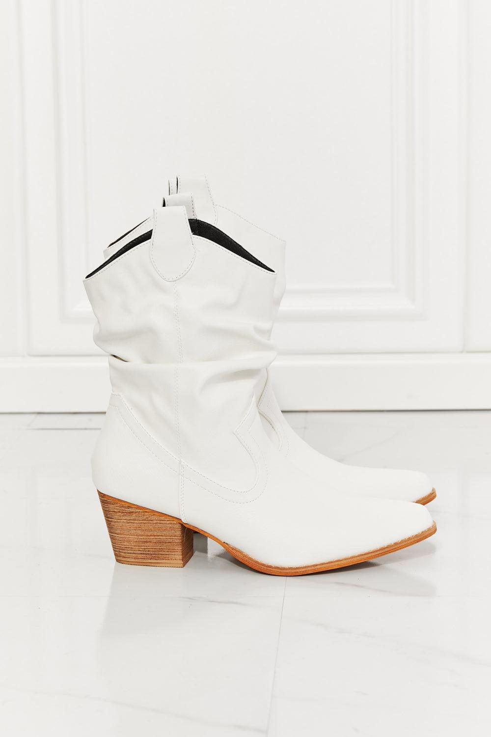 MMShoes Better in Texas Scrunch Cowboy Boots in White - The Fiery Jasmine
