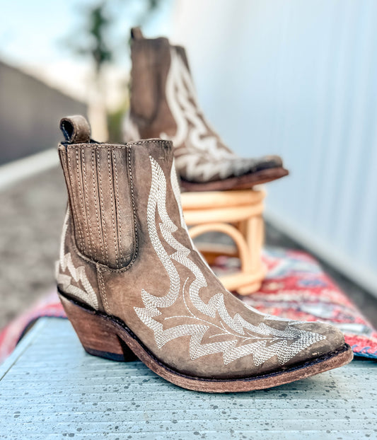 Simone Stitched Ankle Boot in Brown