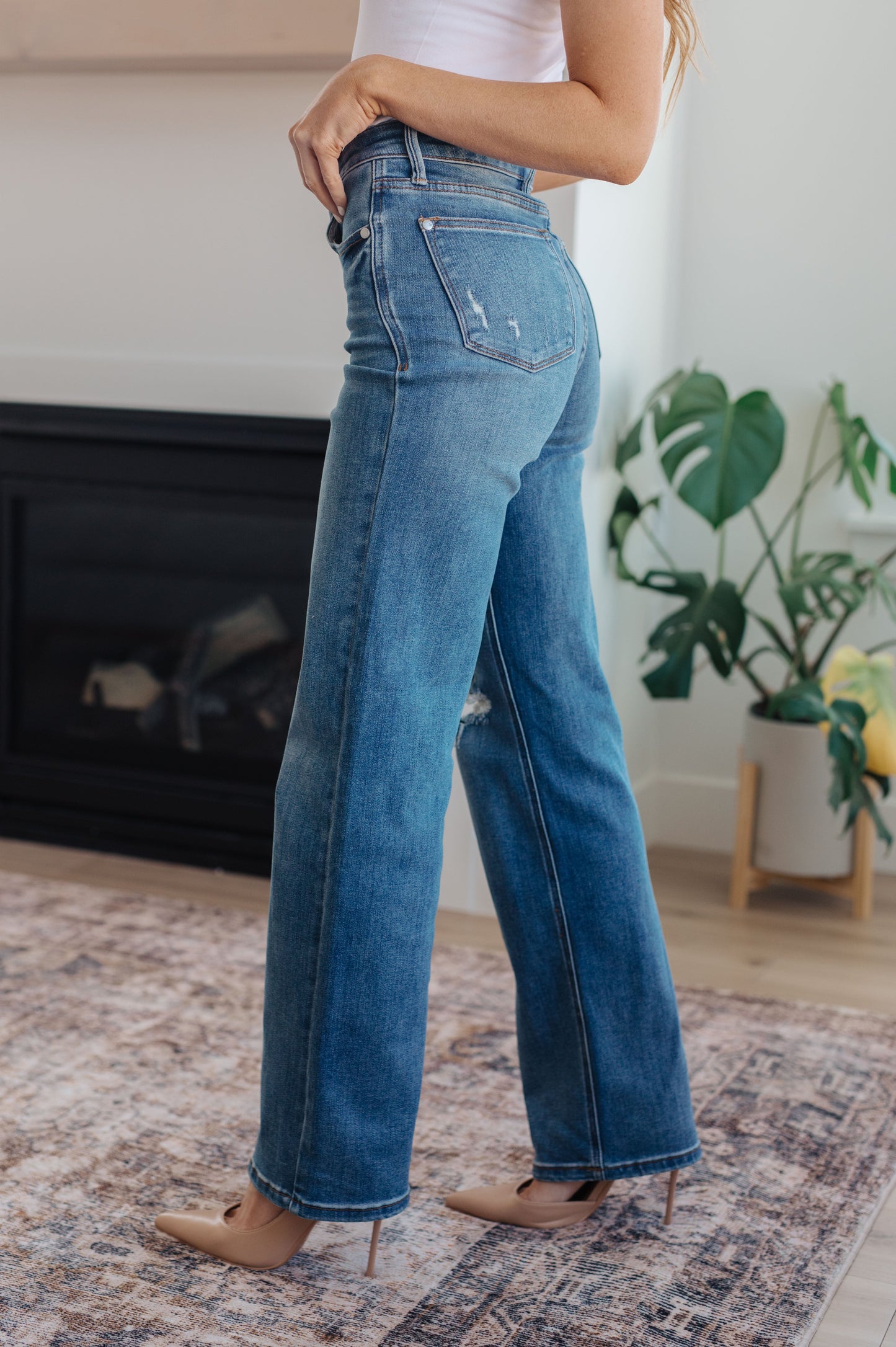Judy Blue Carrie High Rise Control Top 90's Straight Jeans