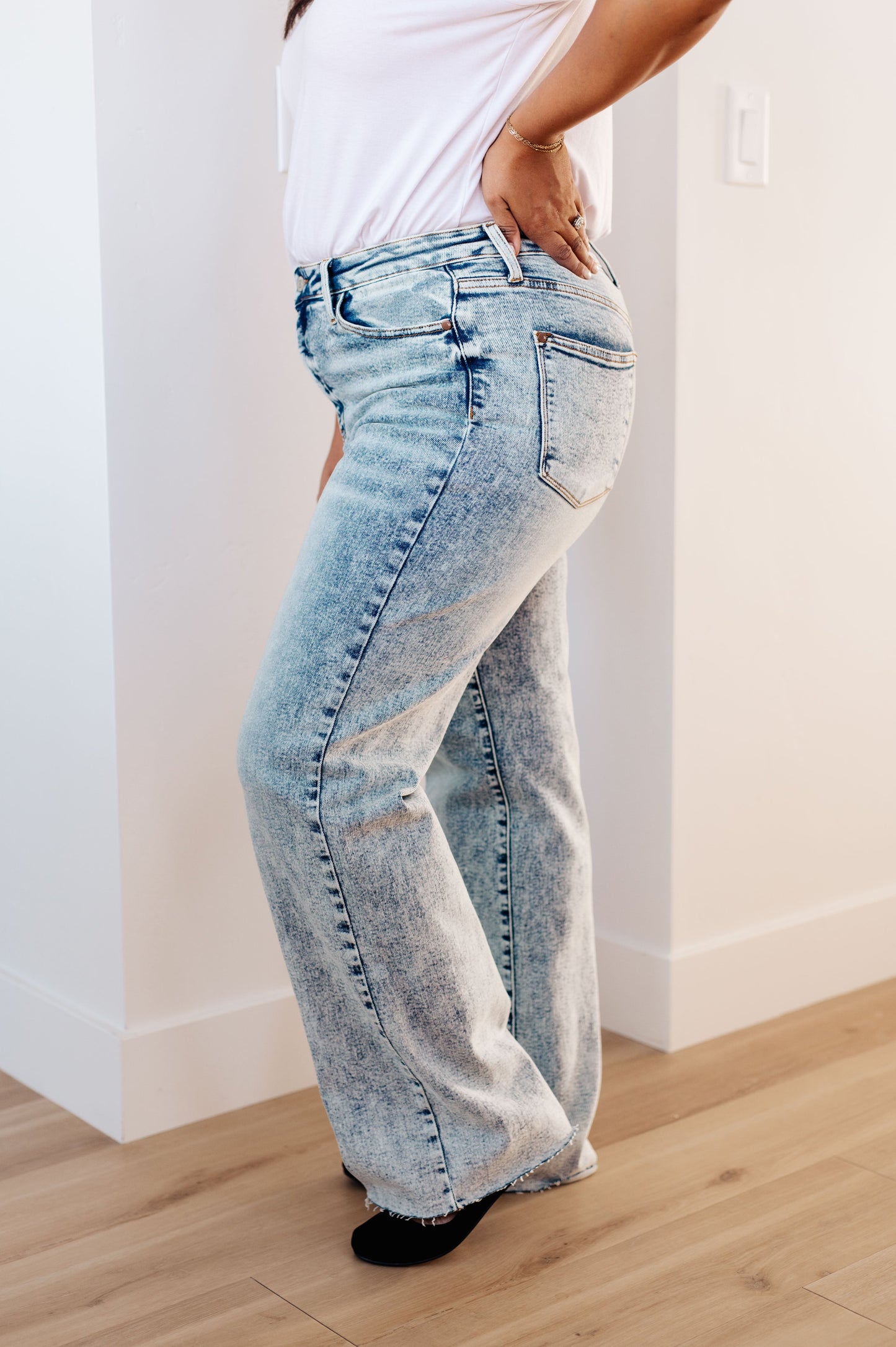 Judy Blue Dory Mineral Wash Jeans